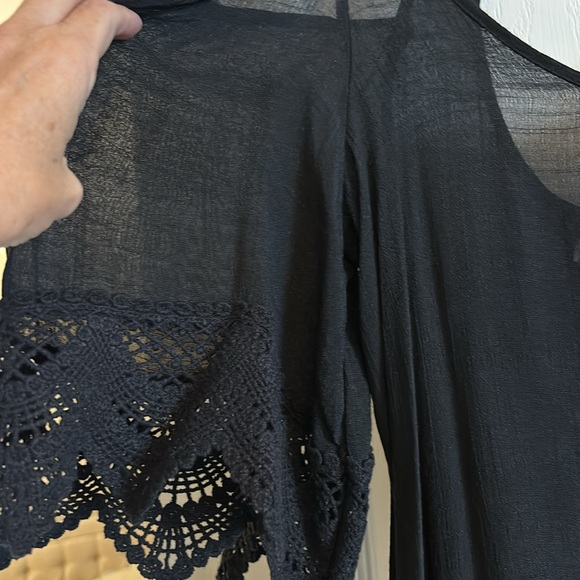 Venus off shoulder cover up - Picture 2 of 3